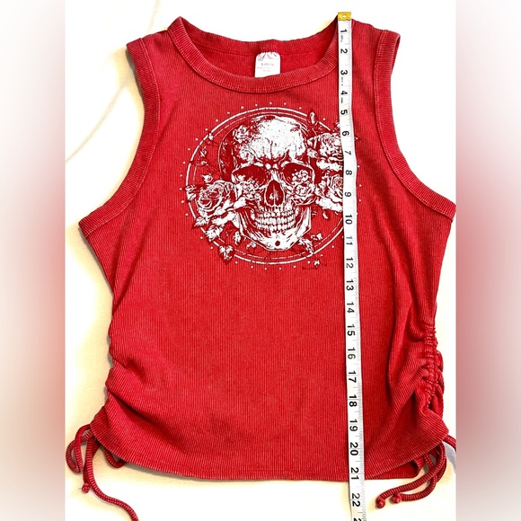 No Boundaries Red Skull Graphic Juniors Ribbed Tank Top Size 11-13 - Picture 6 of 14